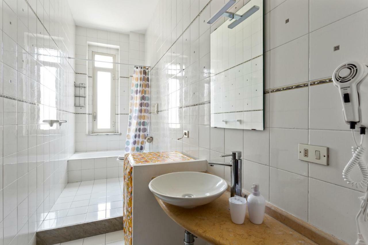 La Smorfia Napoli Apartment Bagian luar foto